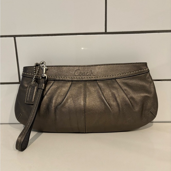 Coach | Leather Clutch | Metallic Grey - Picture 1 of 4